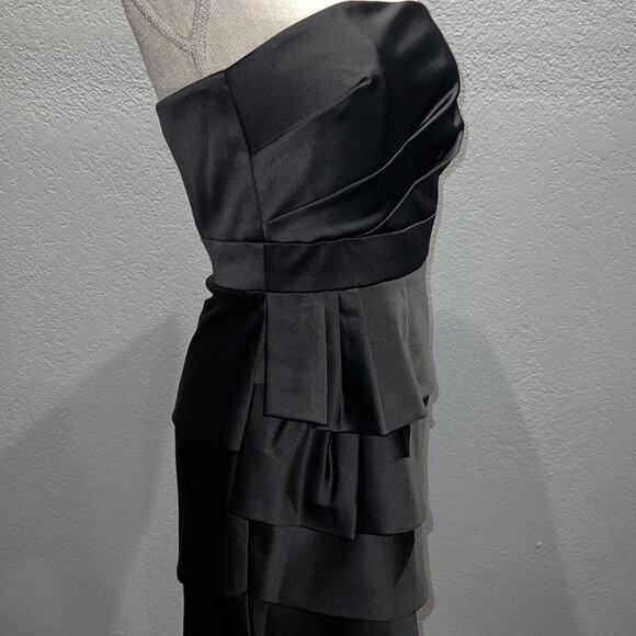 White House Black Market Satin Lined Strapless Beautiful Cocktail Dress - Size 4 - Picture 8 of 10